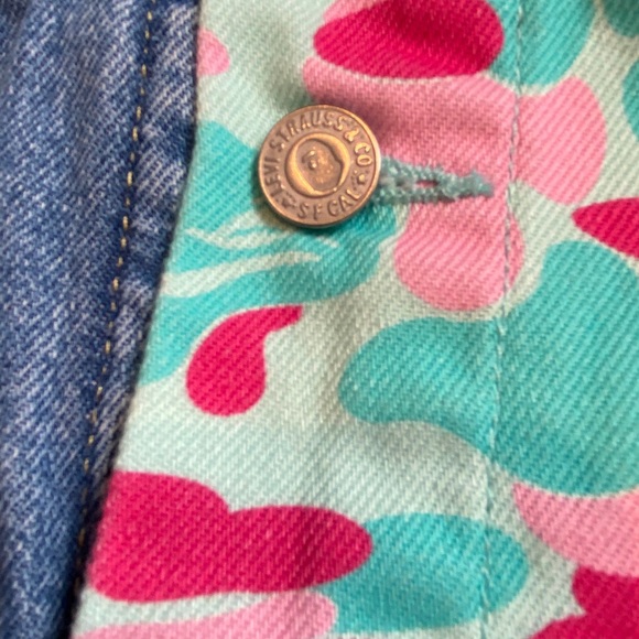 Bape x Levis Half Camo Trucker Jacket - Picture 5 of 5